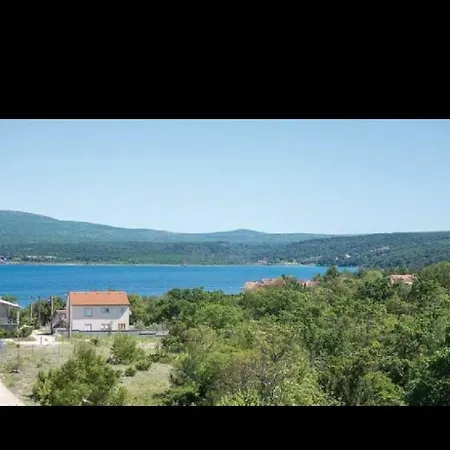 Apartment Alar